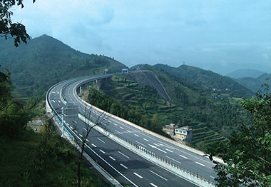貴州省赤水至望謨高速公路（仁懷至赤水段）